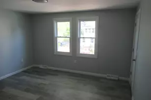 128 Woodmont St, Springfield, MA 01104 - Photo 17
