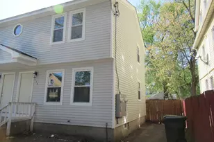 128 Woodmont St, Springfield, MA 01104 - Photo 3