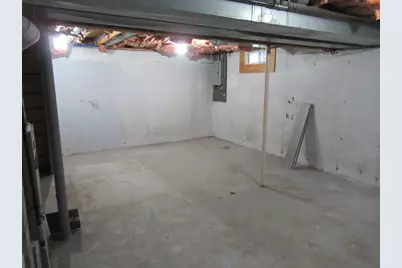 128 Woodmont St, Springfield, MA 01104 - Photo 35