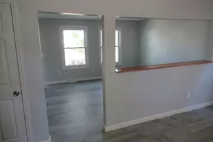 128 Woodmont St, Springfield, MA 01104 - Photo 25