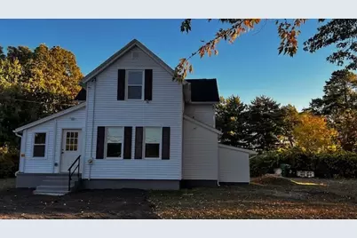 81 McCarthy Ave, Chicopee, MA 01020 - Photo 1
