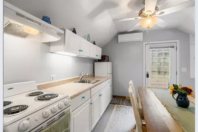 13 Woodland Cir #2, Wareham, MA 02571 - Photo 5