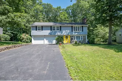 67 Angelica Dr, Framingham, MA 01701 - Photo 1