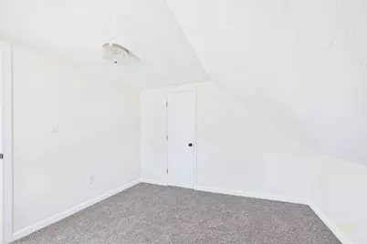 915 Rockdale Ave, New Bedford, MA 02740 - Photo 31