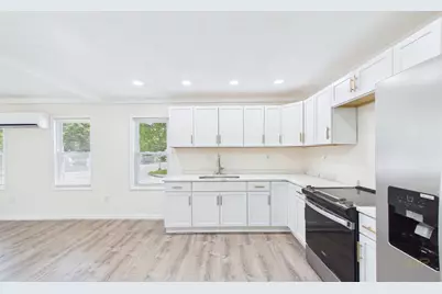 915 Rockdale Ave, New Bedford, MA 02740 - Photo 15