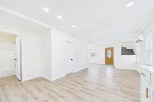 915 Rockdale Ave, New Bedford, MA 02740 - Photo 17