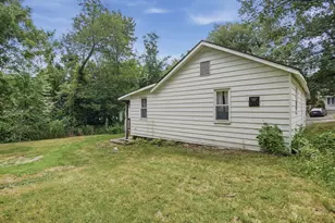 5 Wildwood Rd, Millbury, MA 01527 - Photo 27