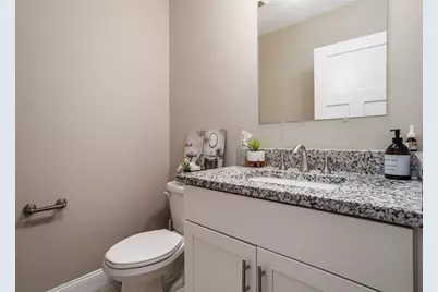 7 Gorham St #8, Chelmsford, MA 01824 - Photo 9