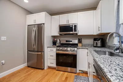 7 Gorham St #8, Chelmsford, MA 01824 - Photo 5