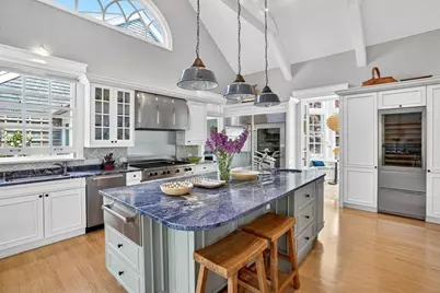10 & 12 Boldwater Road, Edgartown, MA 02539 - Photo 15
