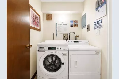 31 Harris #102, Brookline, MA 02446 - Photo 9