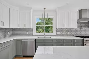 44 Slade St, Dartmouth, MA 02747 - Photo 11