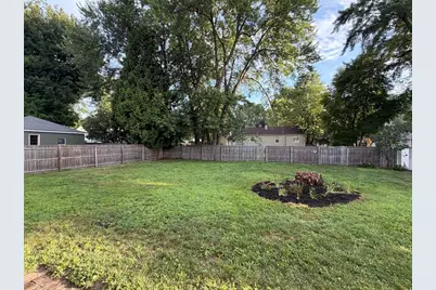 110-114 Ashley St, West Springfield, MA 01089 - Photo 3