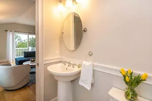 28 Beach Rd, Oak Bluffs, MA 02557 - Photo 15
