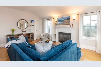 28 Beach Rd, Oak Bluffs, MA 02557 - Photo 7