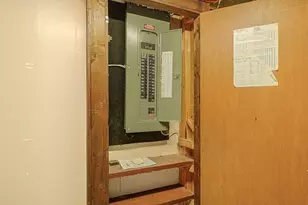 128 W Canton Cir, Springfield, MA 01104 - Photo 31