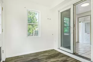 128 W Canton Cir, Springfield, MA 01104 - Photo 11