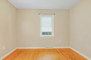 128 W Canton Cir, Springfield, MA 01104 - Photo 15