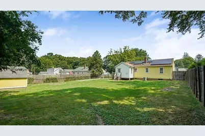128 W Canton Cir, Springfield, MA 01104 - Photo 39