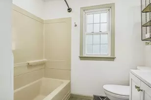 128 W Canton Cir, Springfield, MA 01104 - Photo 15