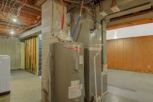 128 W Canton Cir, Springfield, MA 01104 - Photo 33