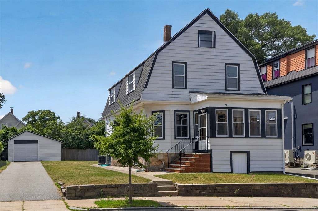 51 Metropolitan Ave, Roslindale