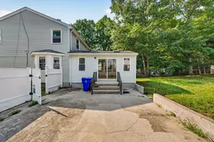 17 Pine Knoll Ln, Taunton, MA 02780 - Photo 7
