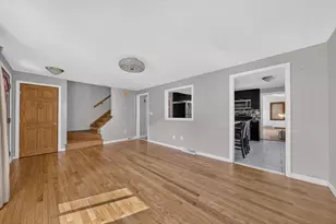 17 Pine Knoll Ln, Taunton, MA 02780 - Photo 17