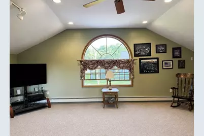 16 Mount View Ave, Auburn, MA 01501 - Photo 19