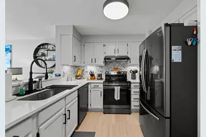 30 Chelsea St #501, Everett, MA 02149 - Photo 3