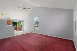 15 Herbert Ave, Springfield, MA 01119 - Photo 9
