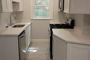 7 Cliff St, Attleboro, MA 02703 - Photo 3