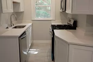 7 Cliff St, Attleboro, MA 02703 - Photo 3
