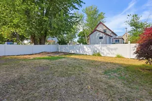 104 Fairmount Ave, Saugus, MA 01906 - Photo 39