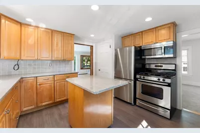 37 Cedar St #37, Wellesley, MA 02481 - Photo 5