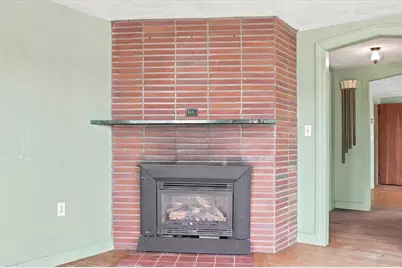 21 North Shore Ave, Danvers, MA 01923 - Photo 5