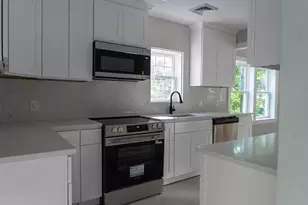 177 Hartford Ave E, Uxbridge, MA 01569 - Photo 5