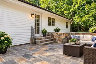 177 Hartford Ave E, Uxbridge, MA 01569 - Photo 3