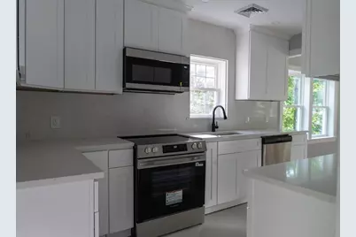 177 Hartford Ave E, Uxbridge, MA 01569 - Photo 5