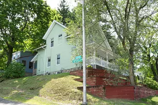 7 Clarence St, Worcester, MA 01610 - Photo 3