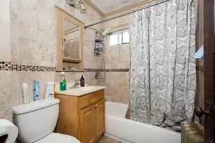 7 Clarence St, Worcester, MA 01610 - Photo 17