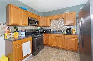7 Clarence St, Worcester, MA 01610 - Photo 13