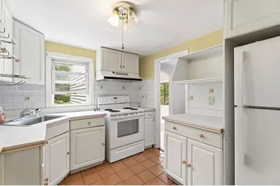 127 Sunnyside Ave, Arlington, MA 02474 - Photo 9