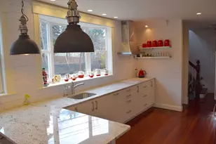 112 Laurel St, Watertown, MA 02472 - Photo 3