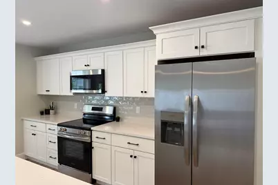 480 Wareham St #34, Middleborough, MA 02346 - Photo 3