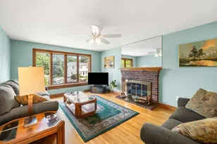 104 Spring View Dr, Lynn, MA 01904 - Photo 3