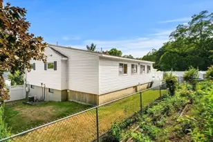 104 Spring View Dr, Lynn, MA 01904 - Photo 39