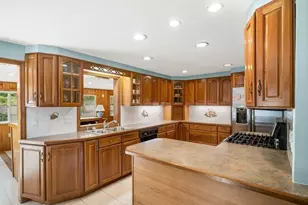 104 Spring View Dr, Lynn, MA 01904 - Photo 7