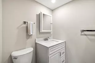 104 Spring View Dr, Lynn, MA 01904 - Photo 33