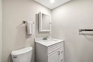 104 Spring View Dr, Lynn, MA 01904 - Photo 33